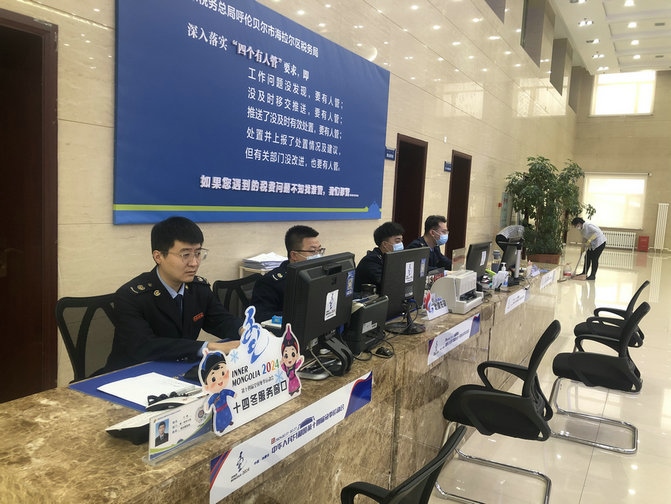 中共黨員、一等功榮立者王曙光不言放棄，堅(jiān)持到比賽最后（王鵬）.jpg
