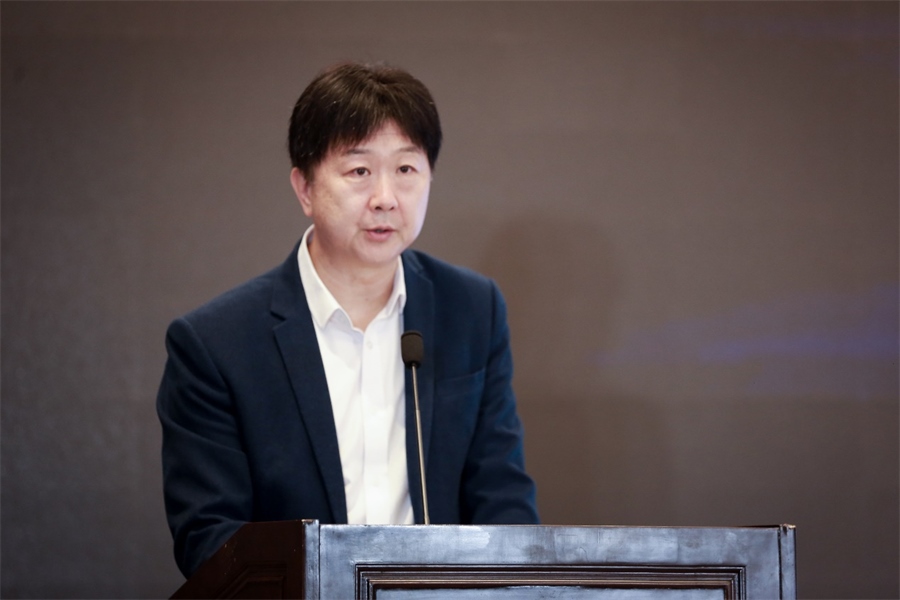 中國(guó)民主法制出版社黨委書(shū)記、社長(zhǎng)、總編輯 劉海濤