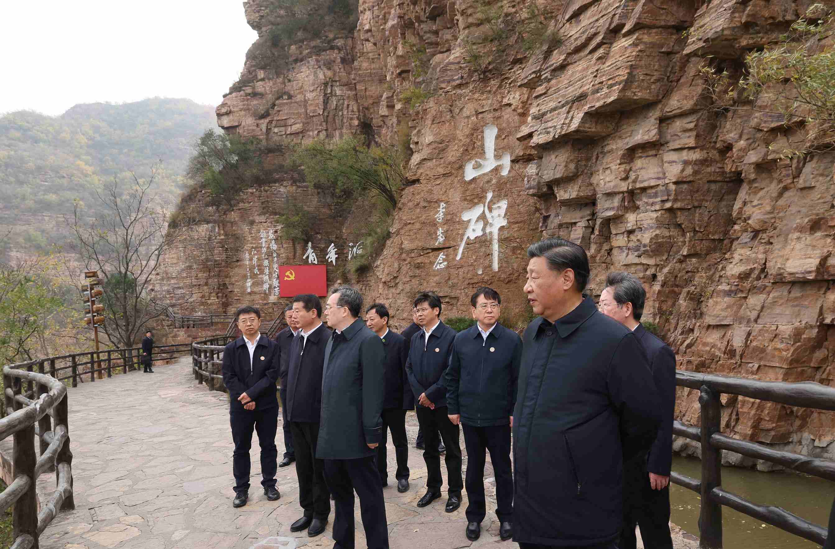 2022年10月28日，習(xí)近平總書記在河南安陽林州市紅旗渠青年洞考察。