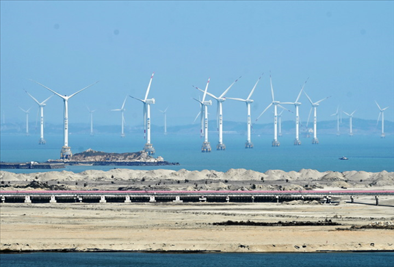 2021年3月9日，三峽福清興化灣海上風(fēng)電場。新華社記者 林善傳 攝