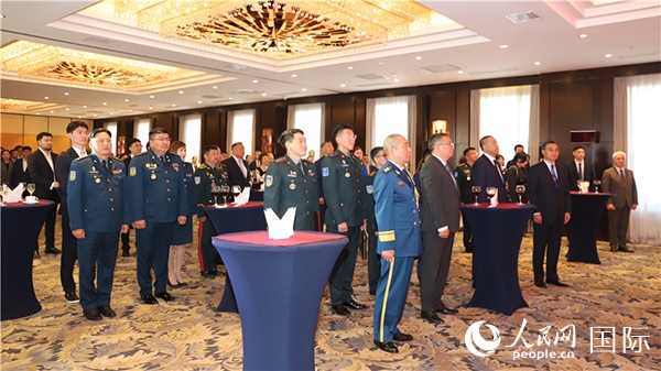中國駐蒙古國使館慶祝建軍96周年招待會(huì)現(xiàn)場。人民網(wǎng)記者 霍文攝