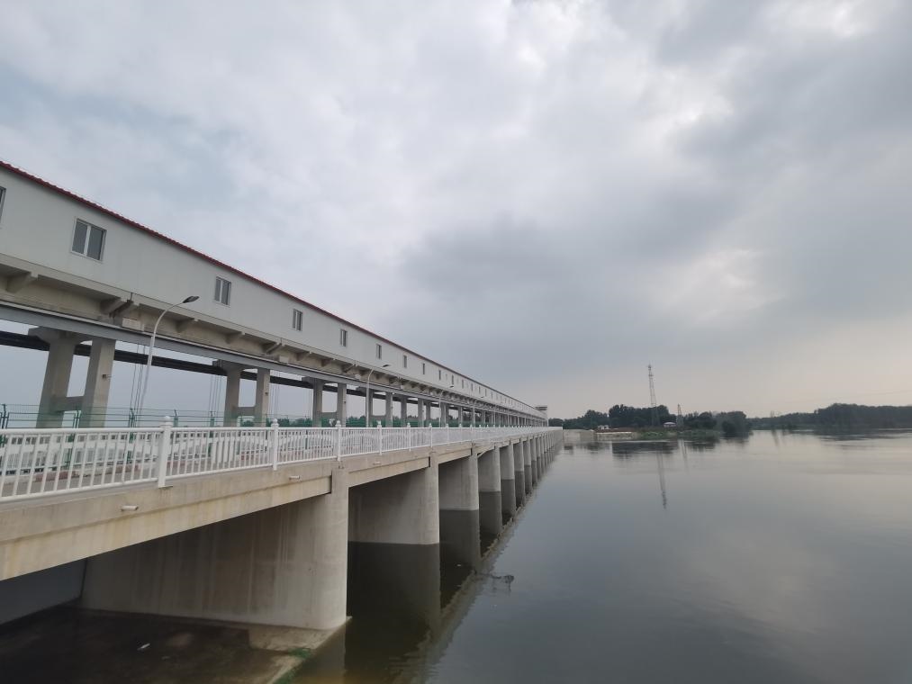 圖為獨流減河進(jìn)洪南閘。新華社記者 劉惟真 攝