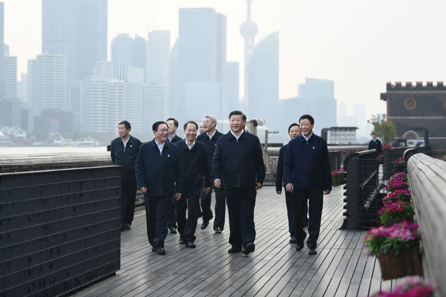 2019年11月2日，習(xí)近平在上海市楊浦區(qū)濱江公共空間楊樹浦水廠濱江段考察。