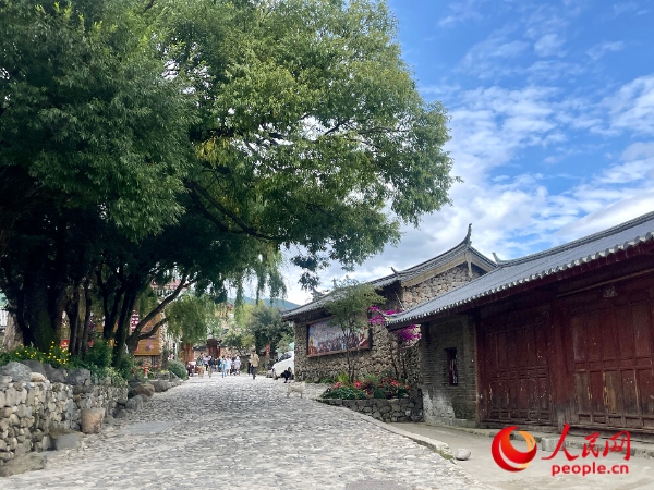 玉湖村村景。人民網(wǎng) 周靜圓攝