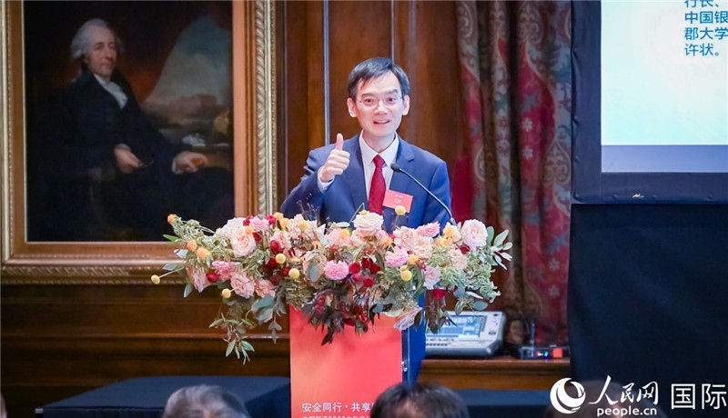 圖為方文建發(fā)言。人民網(wǎng) 郭錦標攝
