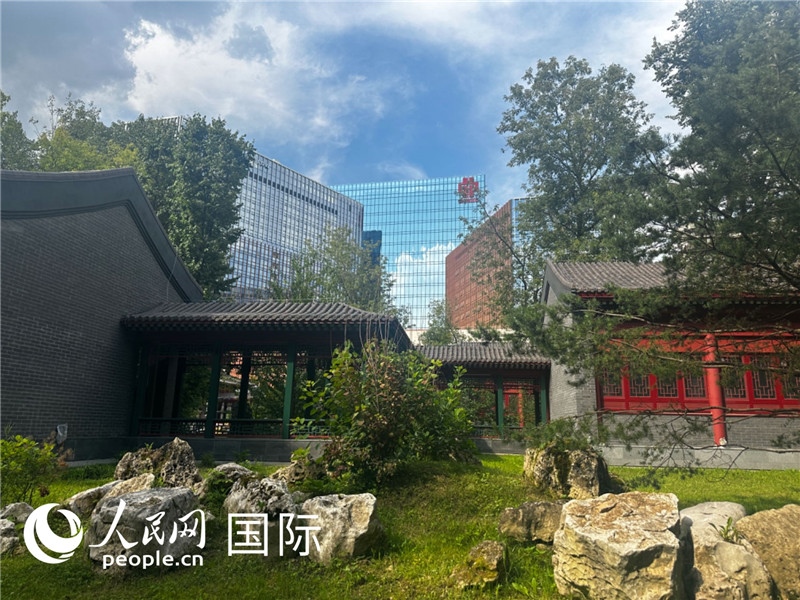 莫斯科中國貿易中心的中式園林“華銘園”一角。人民網記者 申佳平攝