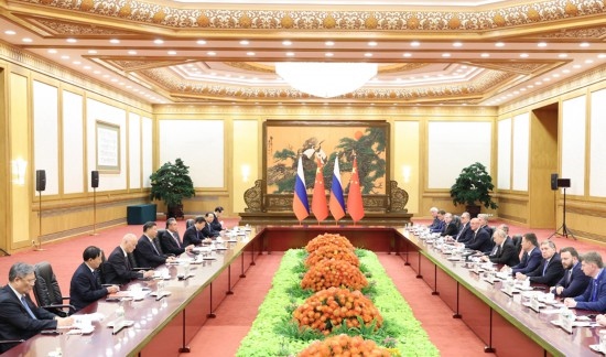 10月18日中午，國家主席習近平在北京人民大會堂同來華出席第三屆“一帶一路”國際合作高峰論壇的俄羅斯總統(tǒng)普京舉行會談。新華社記者 姚大偉 攝