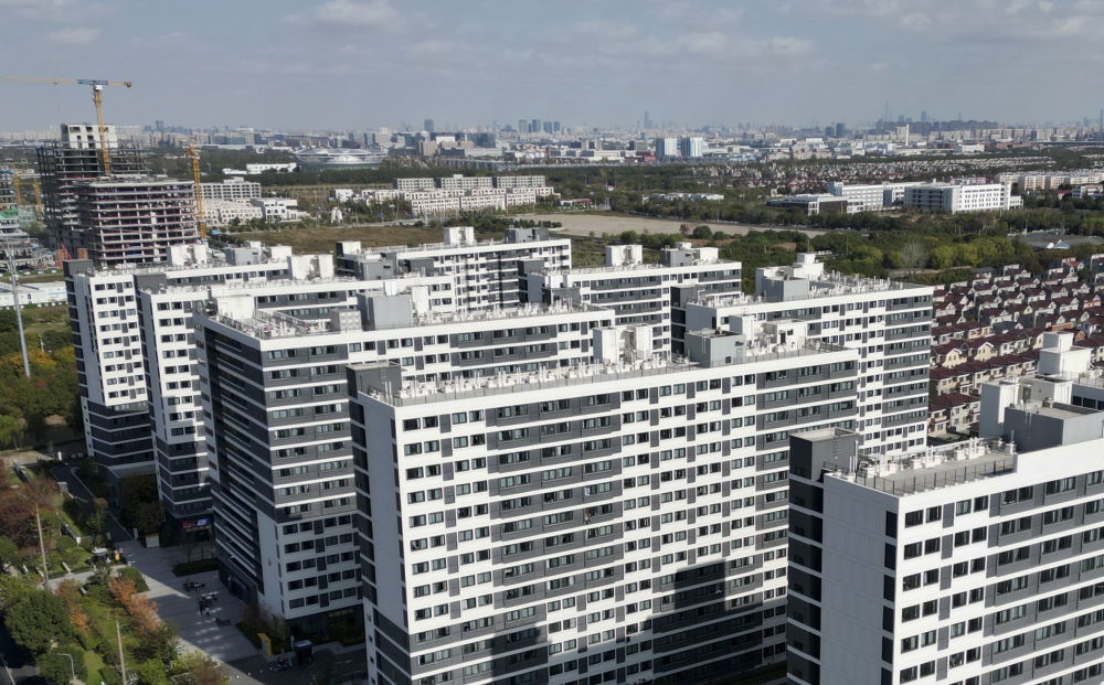 社區(qū)外景（無人機(jī)照片）。