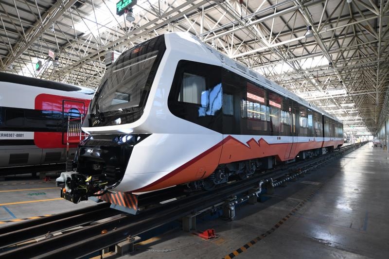 △2023年6月6日，中國中車出口阿根廷新能源輕軌車輛首列車在中車唐山公司下線。