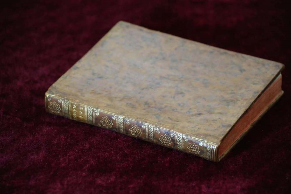 這是典藏于中國(guó)國(guó)家圖書(shū)館的《論語(yǔ)導(dǎo)讀》。