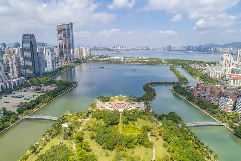 2021年5月15日，廈門，航拍筼筜湖，景色優(yōu)美。