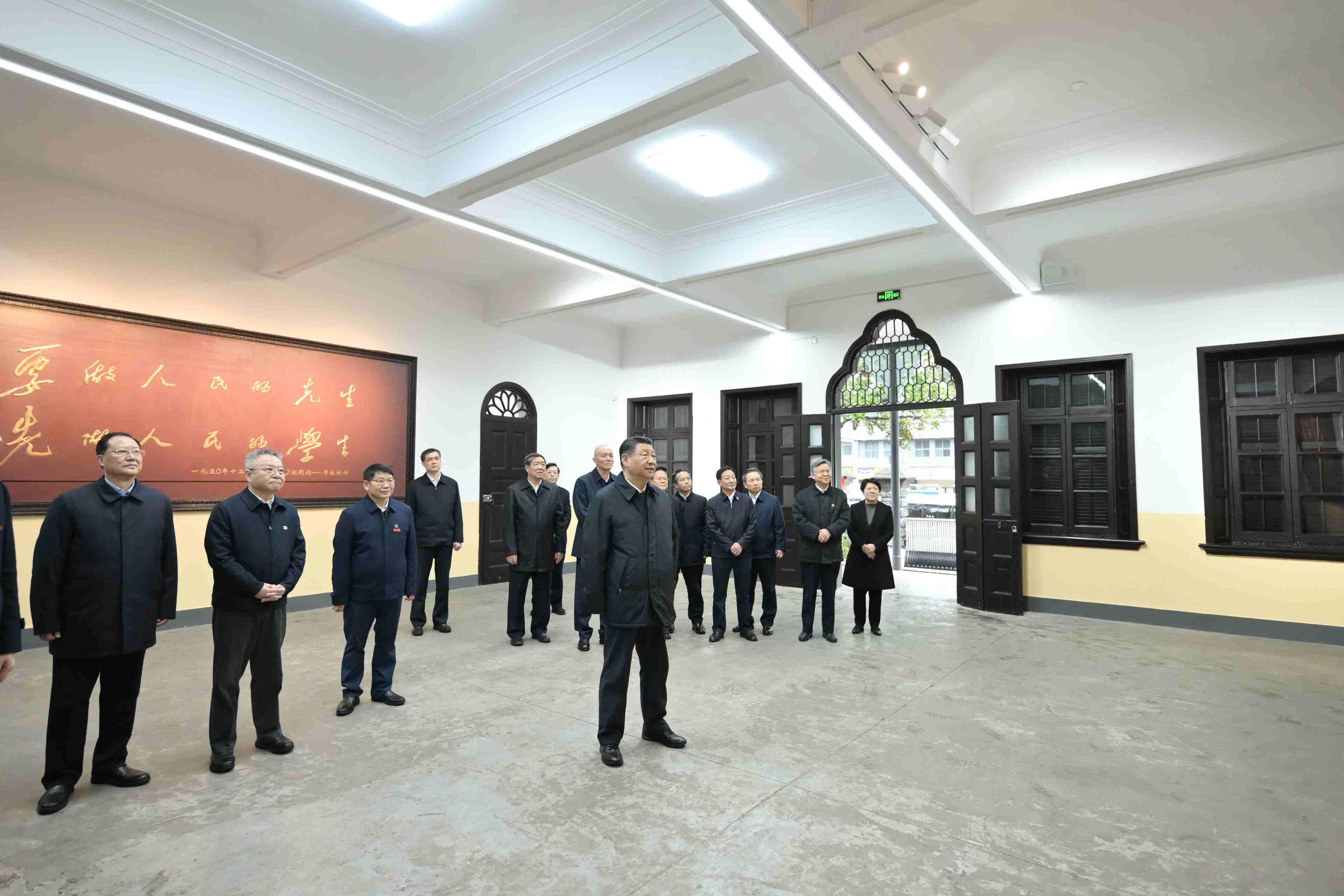3月18日，習近平總書記在湖南第一師范學院（城南書院校區(qū)）考察。