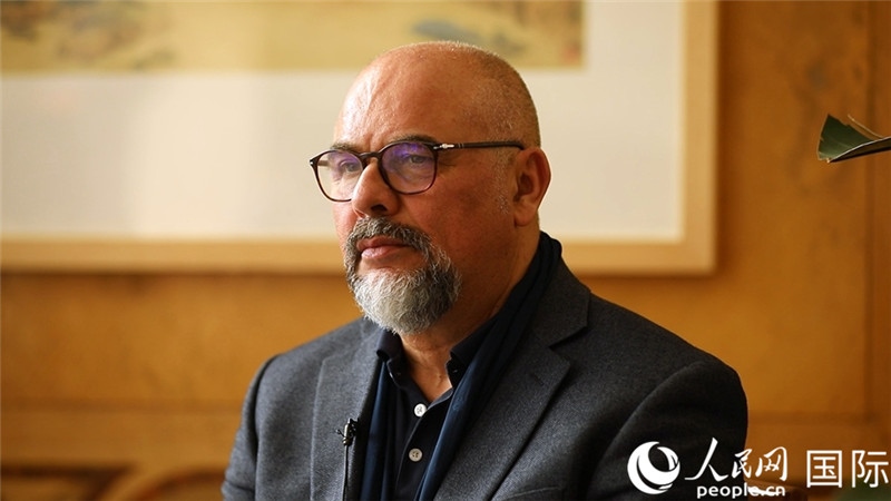 意大利陶瓷城市協(xié)會副會長保羅·馬賽蒂接受人民網(wǎng)專訪。人民網(wǎng) 劉動攝