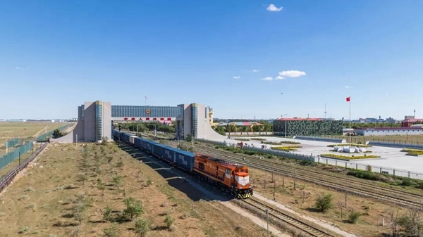 全國鐵路實行新的貨物列車運行圖。國鐵集團供圖