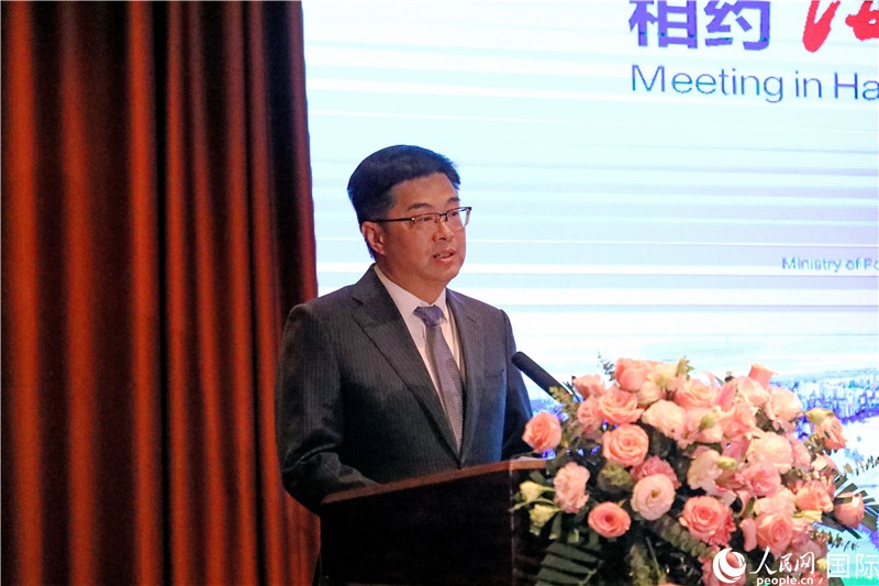 海南省人民政府副省長(zhǎng)陳懷宇在宣介會(huì)上致辭。人民網(wǎng)記者趙益普攝