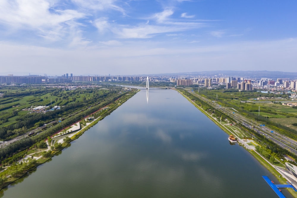 在山西省太原市拍攝的汾河（2023年6月27日攝，無人機照片）。新華社記者 楊晨光 攝