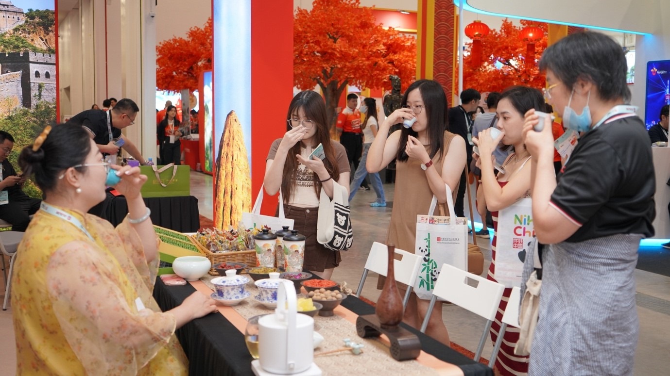 寧夏非遺八寶茶互動展示。 吉隆坡中國文化中心供圖