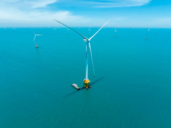 全球首臺16兆瓦海上風(fēng)電機(jī)組于2023年6月并網(wǎng)發(fā)電。韓磊攝