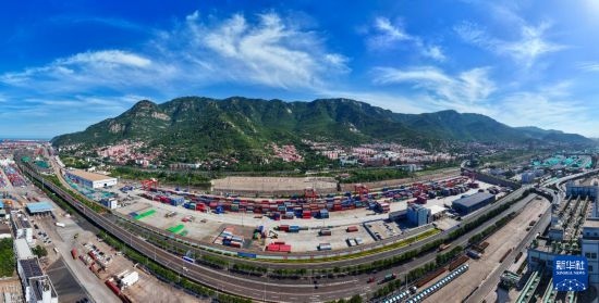 這是6月26日拍攝的中哈連云港物流合作基地（無(wú)人機(jī)照片）。新華社記者 季春鵬 攝