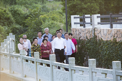 2015年5月25日，習近平總書記在浙江省舟山市定海區(qū)干覽鎮(zhèn)新建社區(qū)視察。