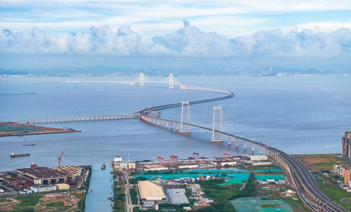 2024年6月27日拍攝的深中通道全景。新華社記者 毛思倩 攝
