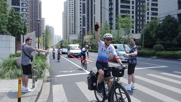 Ole Bouman的騎行之旅。校方供圖