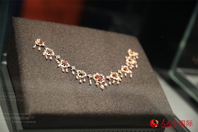 展覽“傳奇之旅：馬可·波羅與絲綢之路上的世界”展品。人民網(wǎng) 殷韜攝