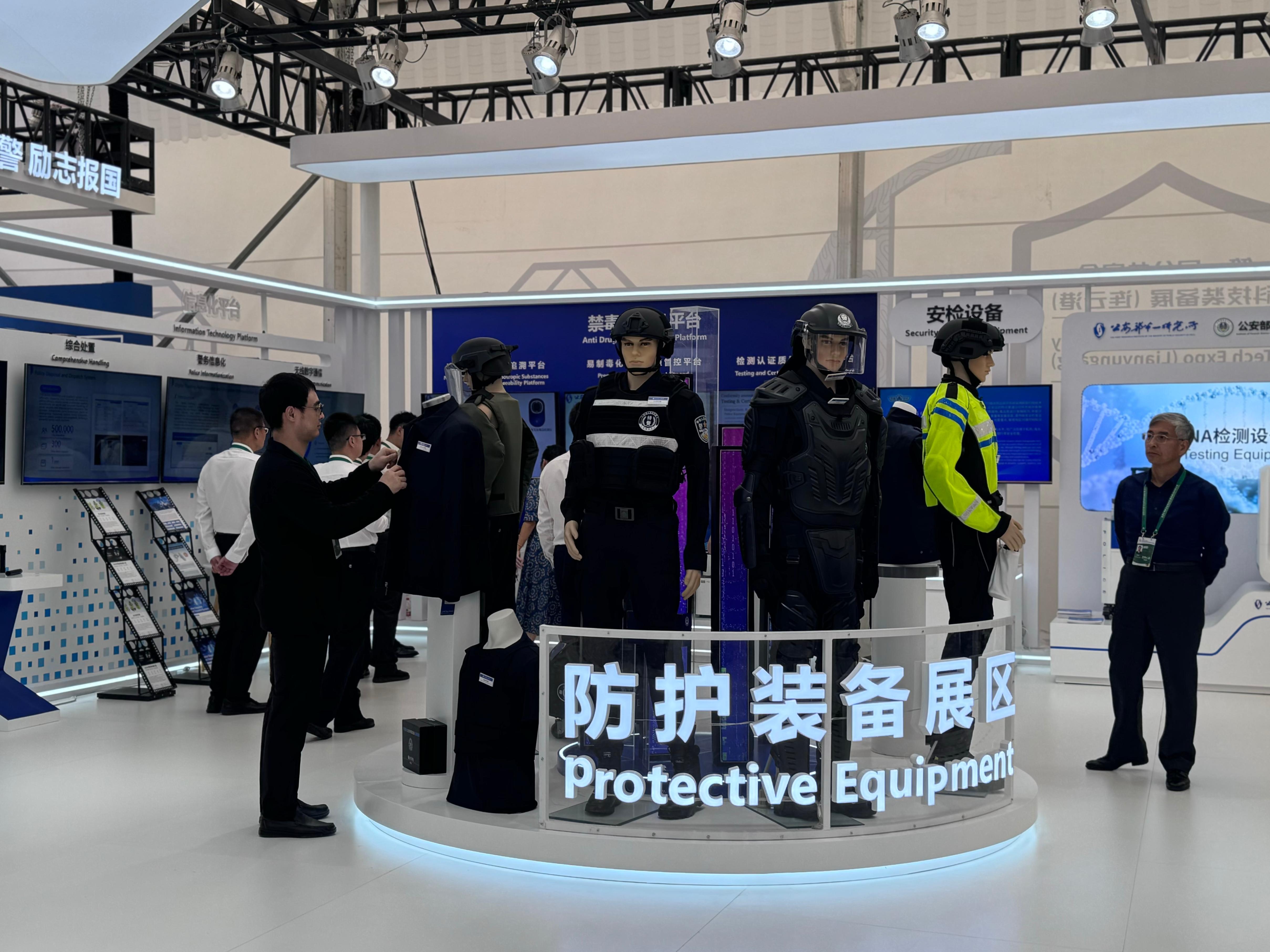 公共安全科技裝備展（連云港）現(xiàn)場。人民網(wǎng)記者 郝萍攝