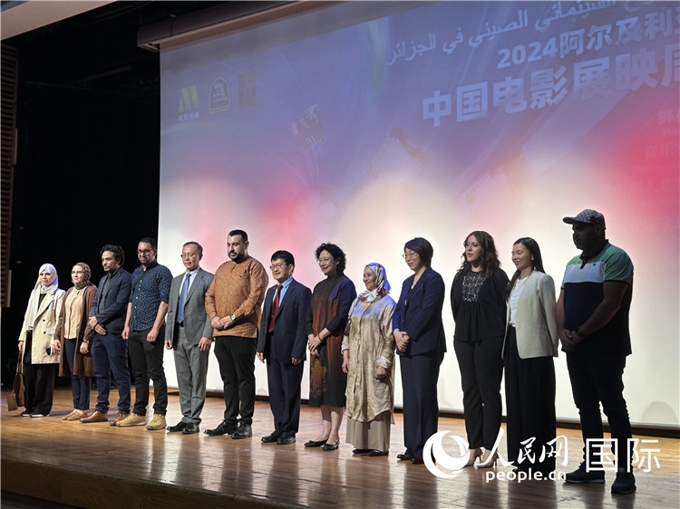 中阿兩國官員、電影行業(yè)從業(yè)者、媒體代表等出席開幕式 郝瑞敏攝