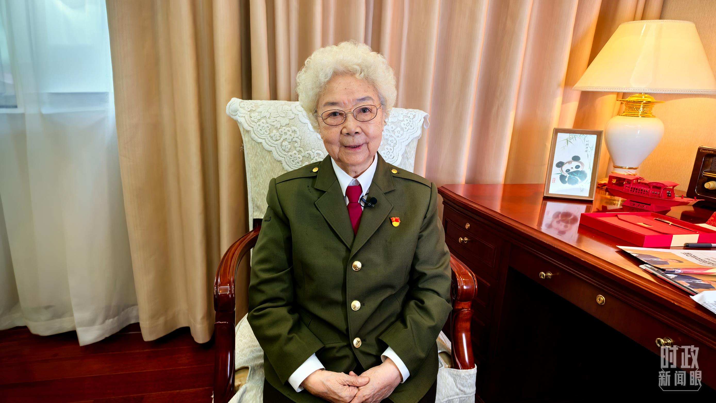 “人民藝術(shù)家”國(guó)家榮譽(yù)稱號(hào)獲得者田華。（總臺(tái)央視記者史偉拍攝）