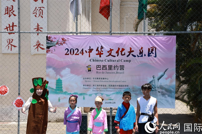 話劇《司馬光砸缸》演繹了中國家喻戶曉的兒童故事。人民網(wǎng)記者 陳海琪攝