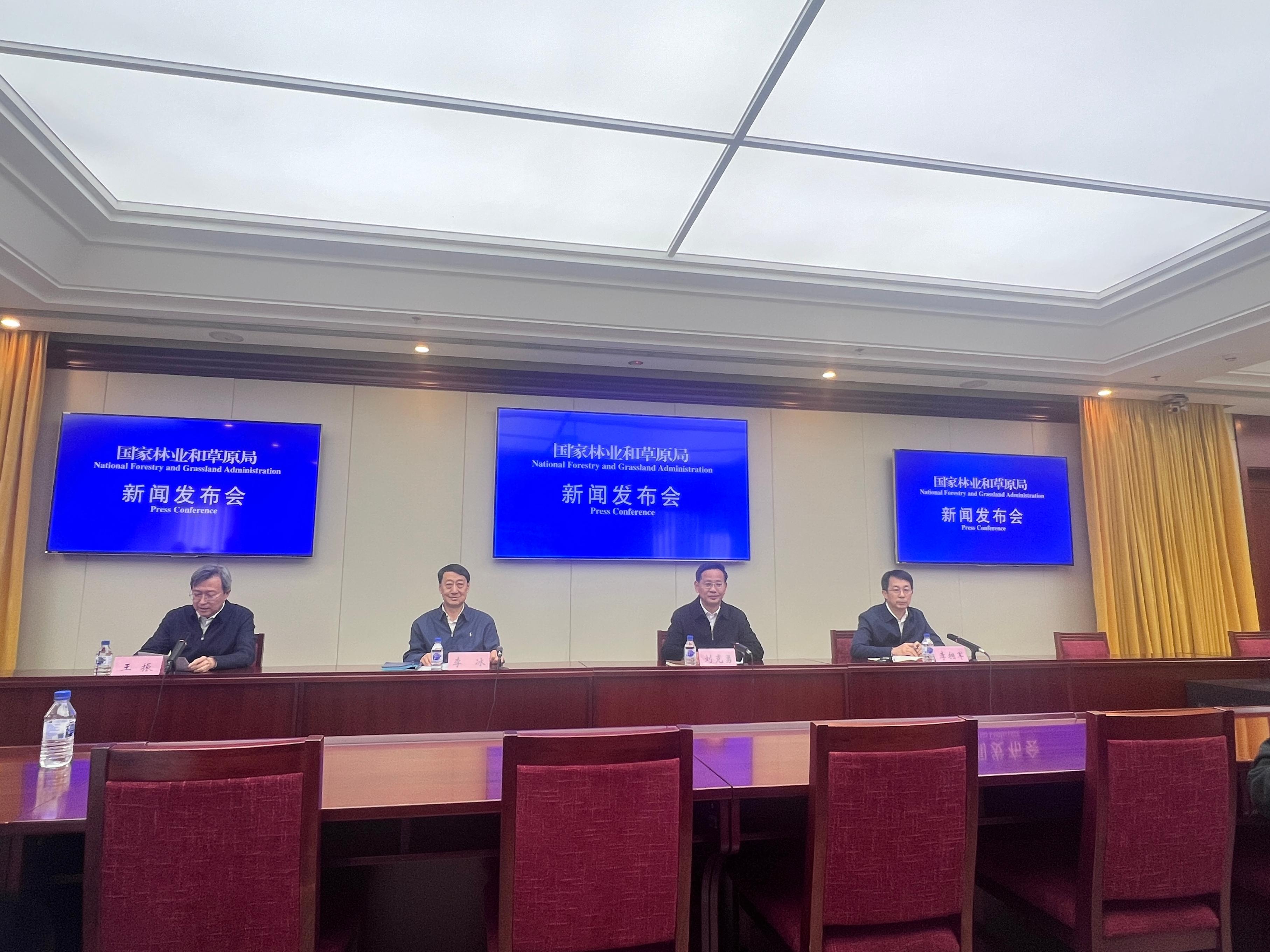12月例行新聞發(fā)布會現(xiàn)場。人民網(wǎng) 歐陽易佳攝