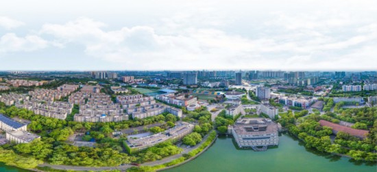 成都理工大學(xué)全景航拍圖。成都理工大學(xué)供圖