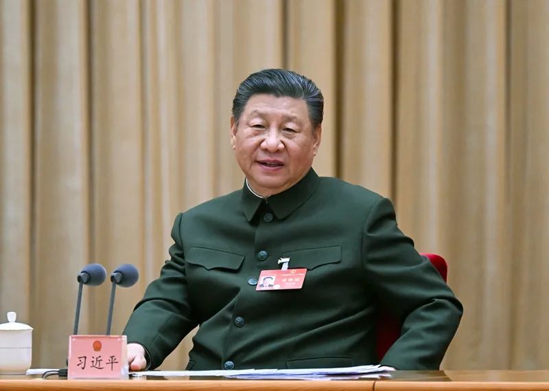 2024年3月7日下午，習(xí)近平出席十四屆全國(guó)人大二次會(huì)議解放軍和武警部隊(duì)代表團(tuán)全體會(huì)議并發(fā)表重要講話。新華社記者 李剛 攝