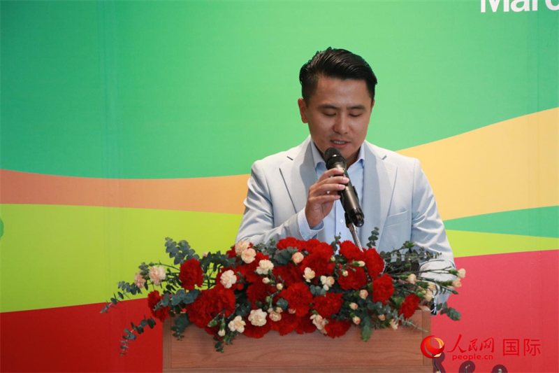 泰國華人青年商會會長刁刻佳發(fā)表講話。朱瀟逸攝