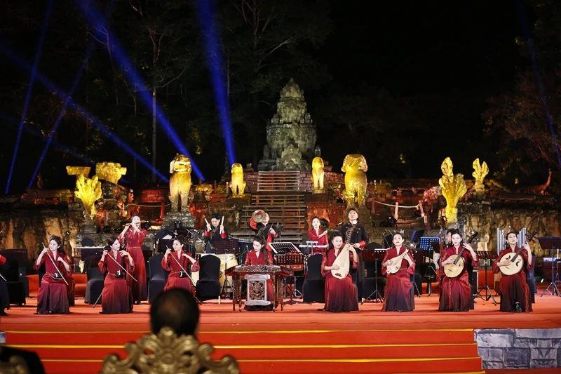 2024年1月13日，在柬埔寨暹粒舉行的“中柬人文交流年”啟動(dòng)儀式。
