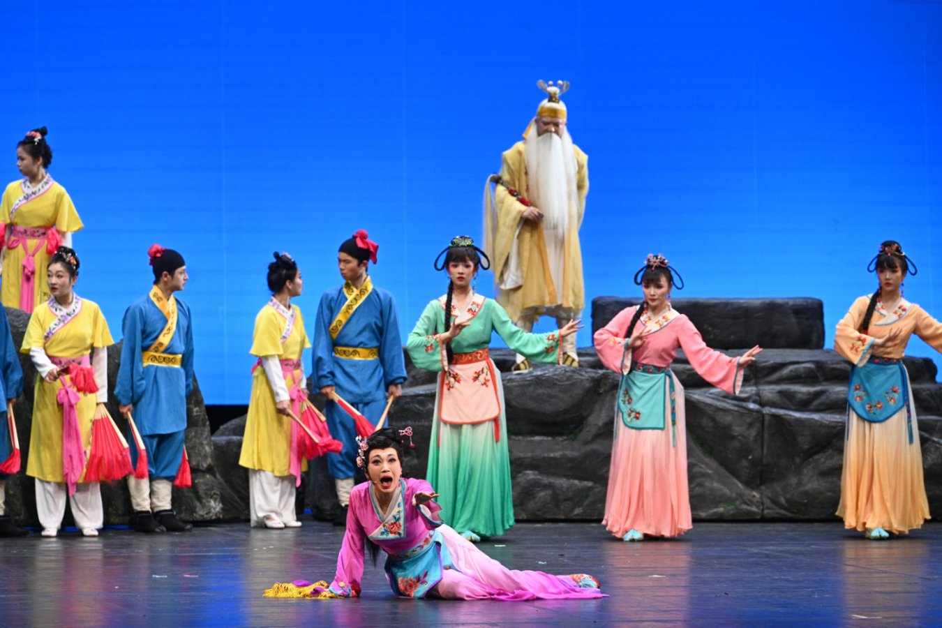 《七妹與蛇郎》演出劇照。國(guó)家大劇院供圖